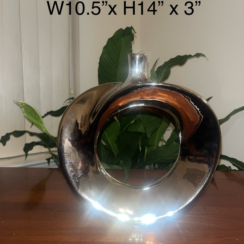 Silver Abstract Ceramic Vases Set - Picture 4 of 5